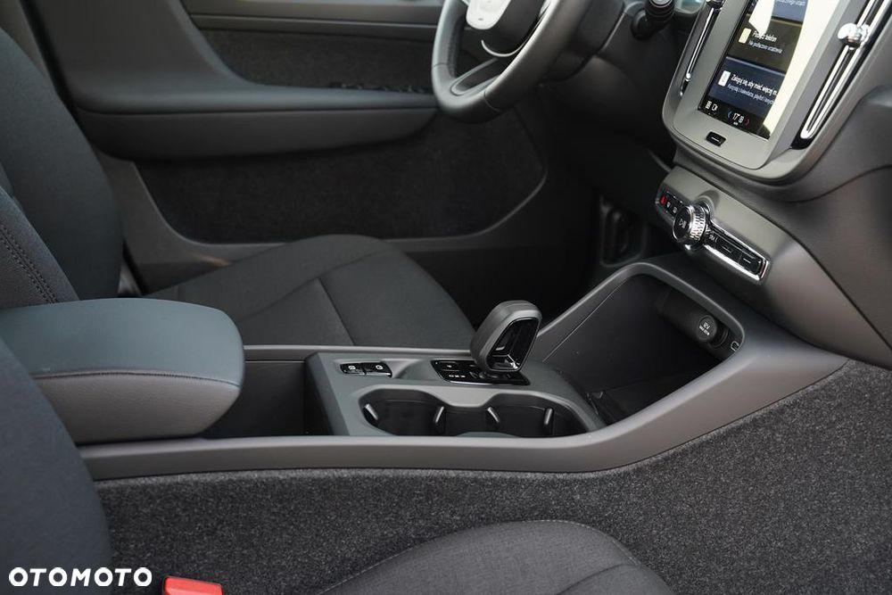 Volvo XC 40 B3 Essential - 21