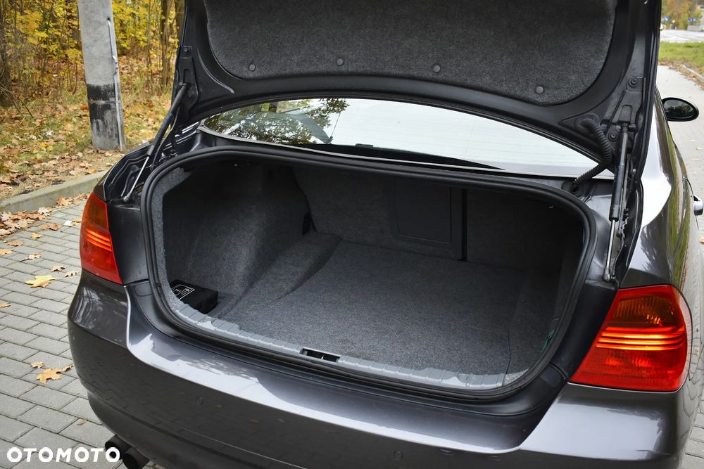 BMW Seria 3 - 12