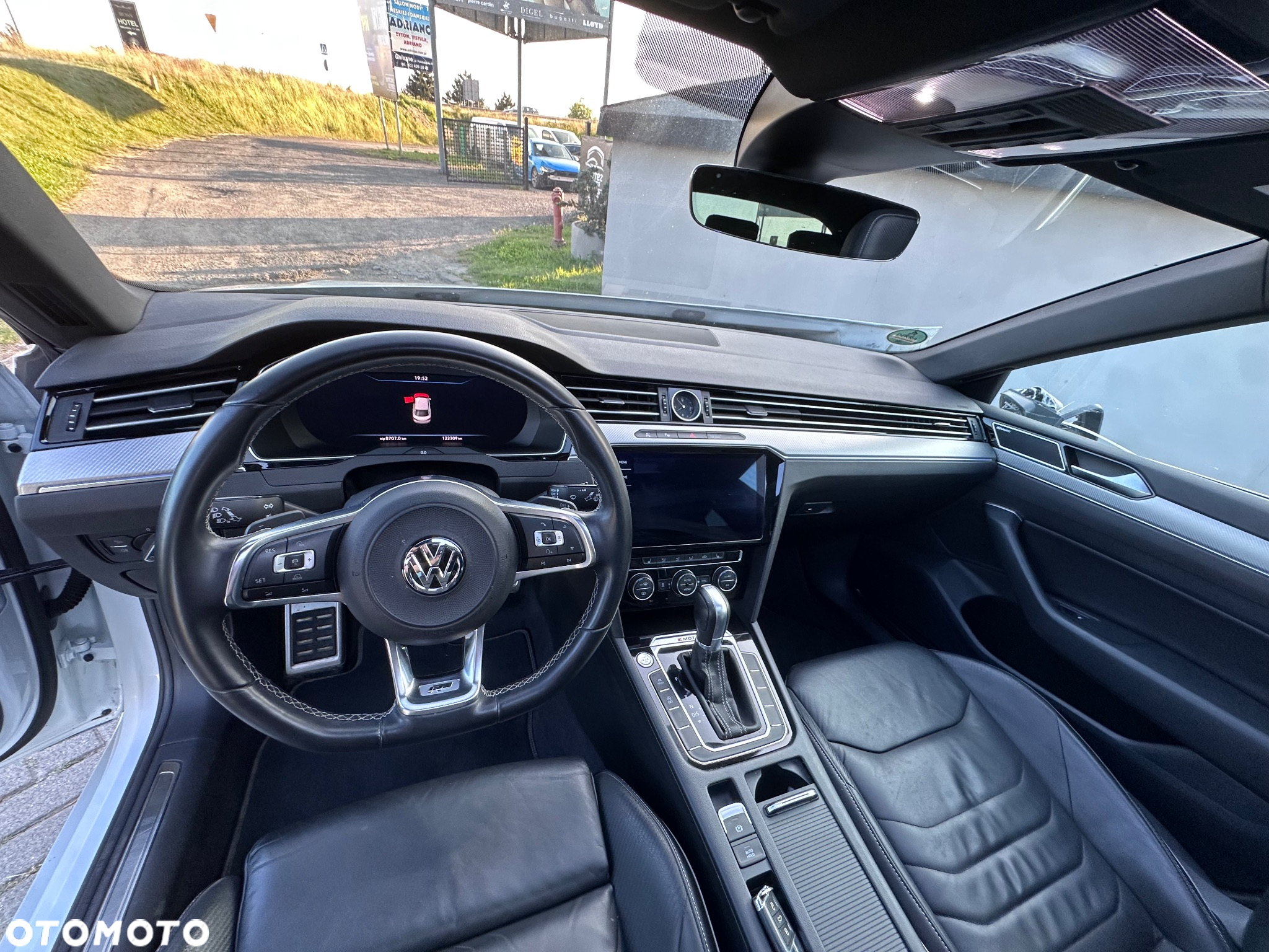 Volkswagen Arteon 2.0 TDI SCR 4Motion DSG R-Line Edition - 16