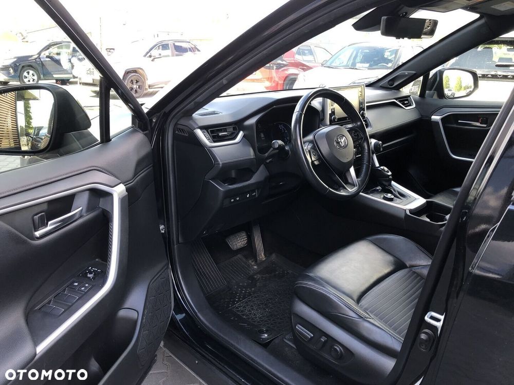 Toyota RAV4 - 9