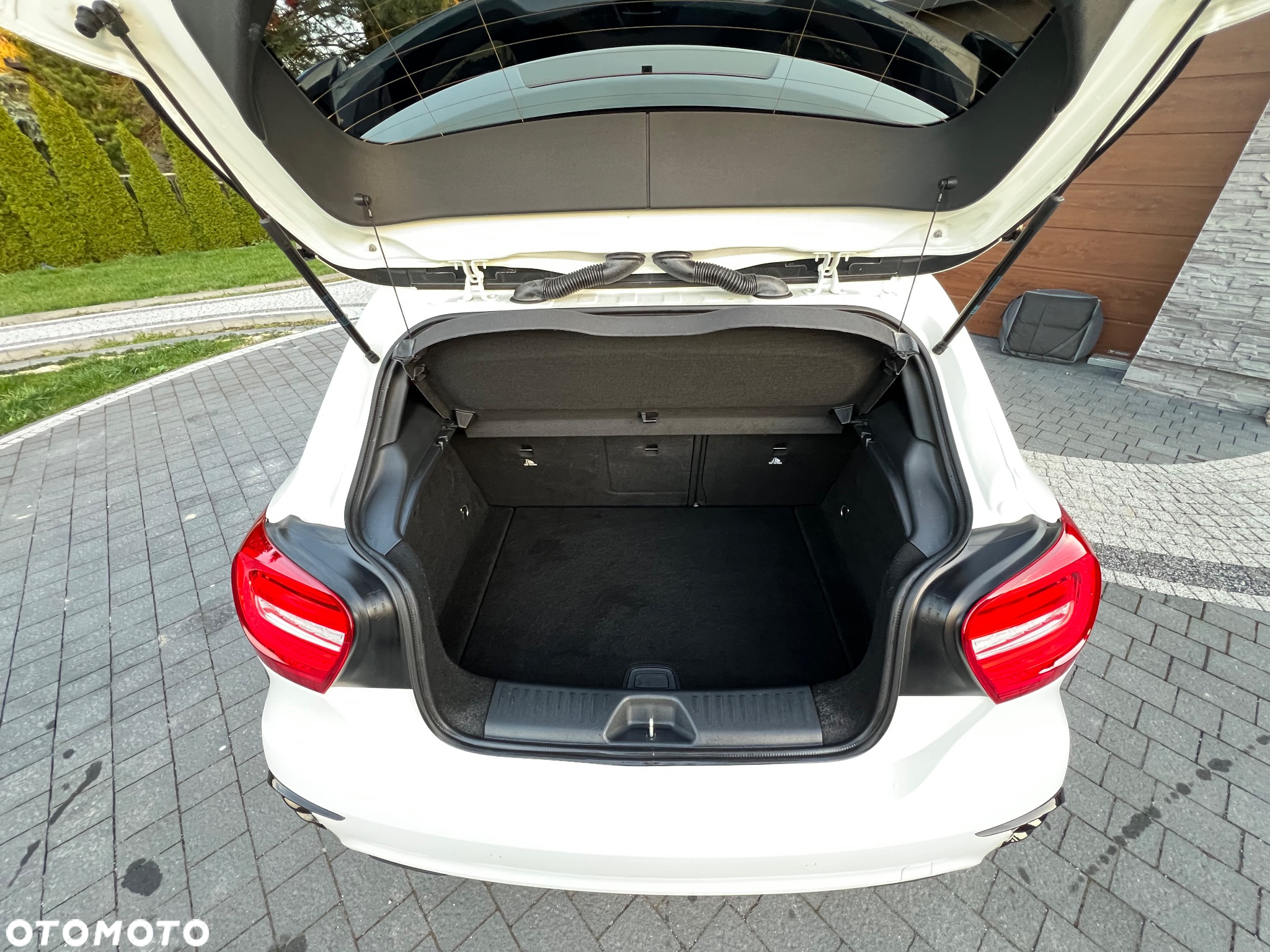 Mercedes-Benz Klasa A 45 AMG 4-Matic - 24