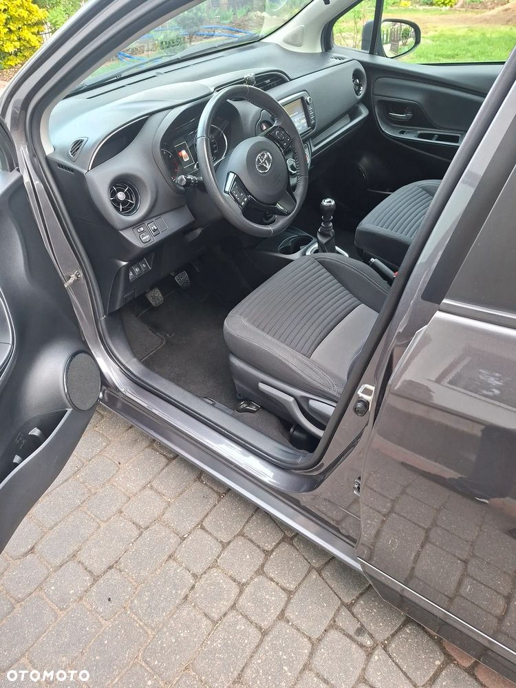 Toyota Yaris 1.5 Premium - 22