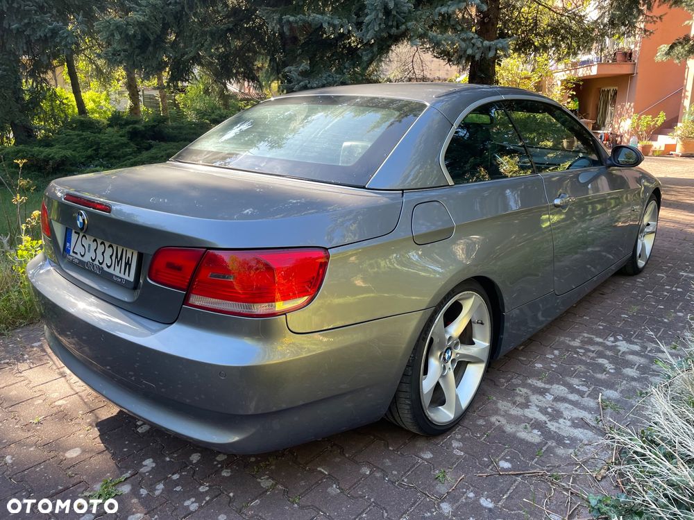 BMW Seria 3 325i Cabrio - 4