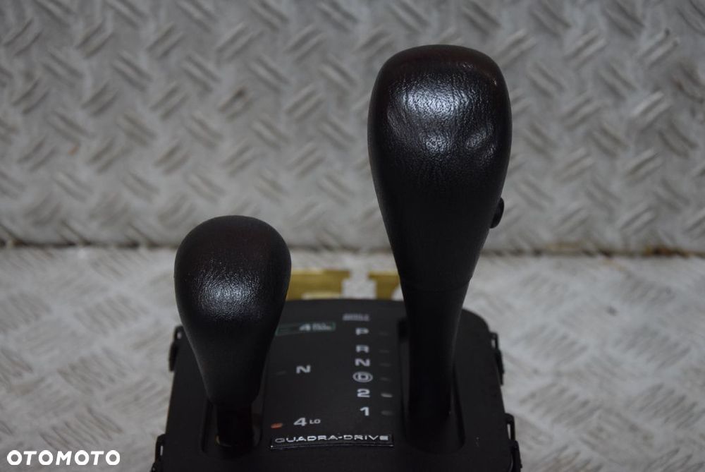 JEEP GRAND CHEROKEE WJ 4.0 QD LEWAREK BIEGÓW - 2