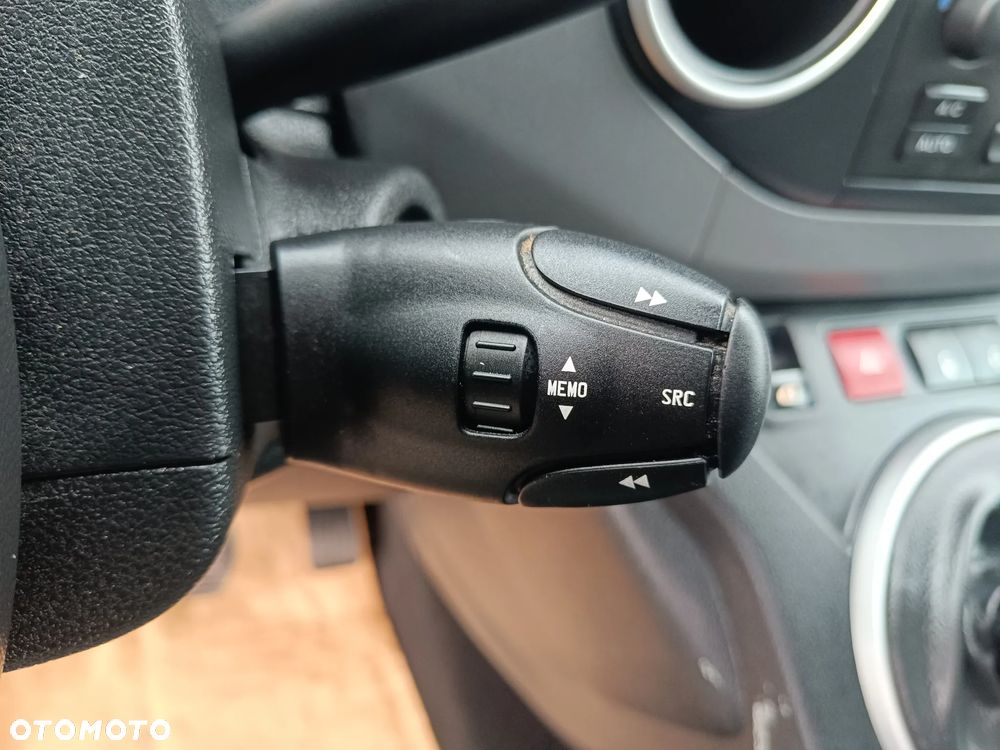 Citroën Berlingo Multispace BlueHDi 120 S&S SHINE - 24