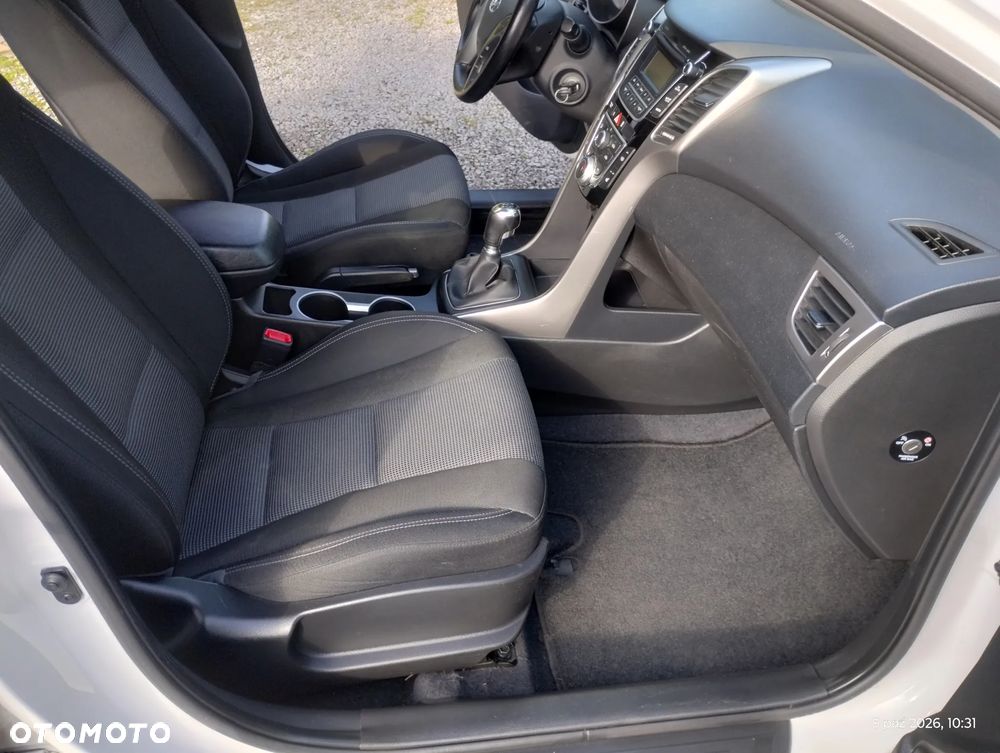 Hyundai i30 - 29