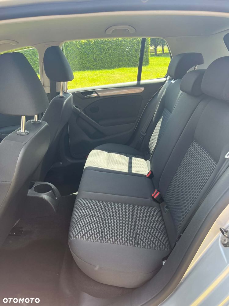 Volkswagen Golf 1.6 TDI Highline - 15