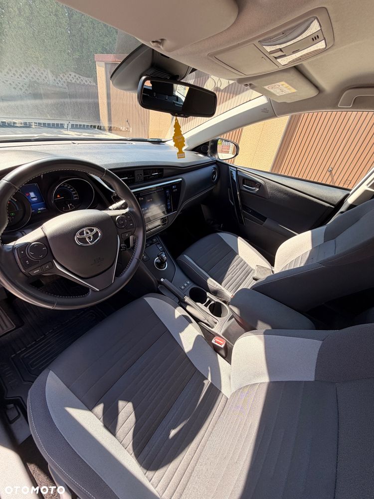 Toyota Auris Hybrid 135 Comfort - 11