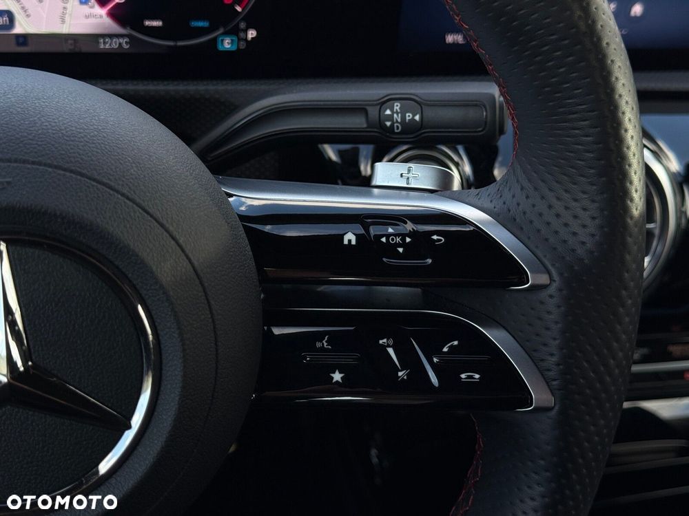 Mercedes-Benz CLA 200 AMG Line 7G-DCT - 18