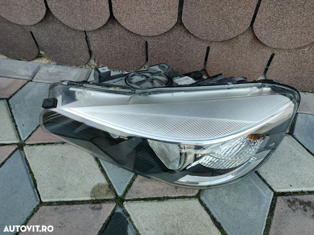 Far stanga fata cu Halogen BMW Seria 2 F45 F46 2014-2018 Europa 7422573-07 - 3