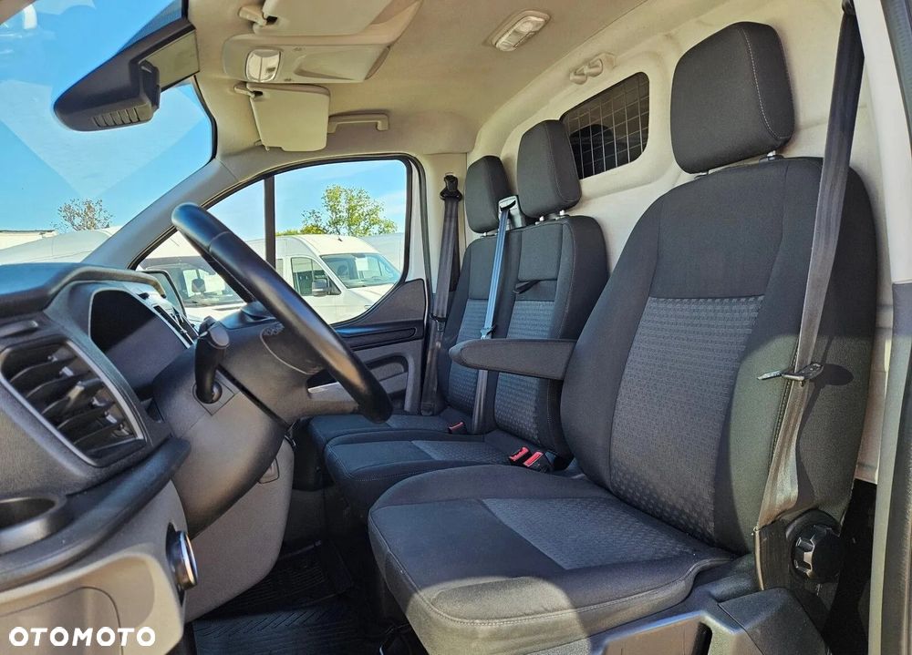 Ford Transit - 13