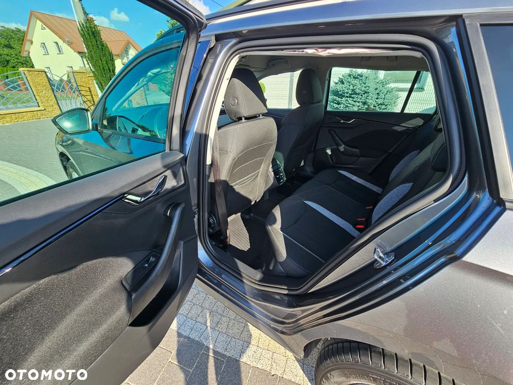 Skoda Kamiq 1.5 TSI Ambition DSG - 11