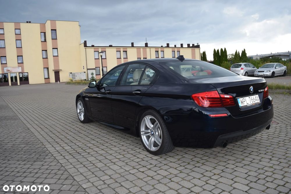 BMW Seria 5 535i Sport-Aut - 2