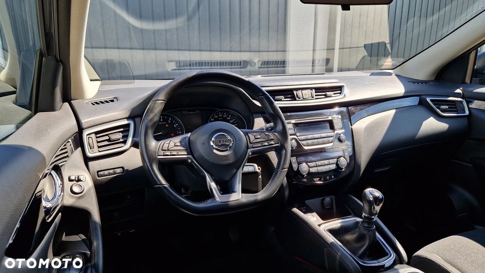 Nissan Qashqai 1.2 DIG-T Acenta EU6 - 16