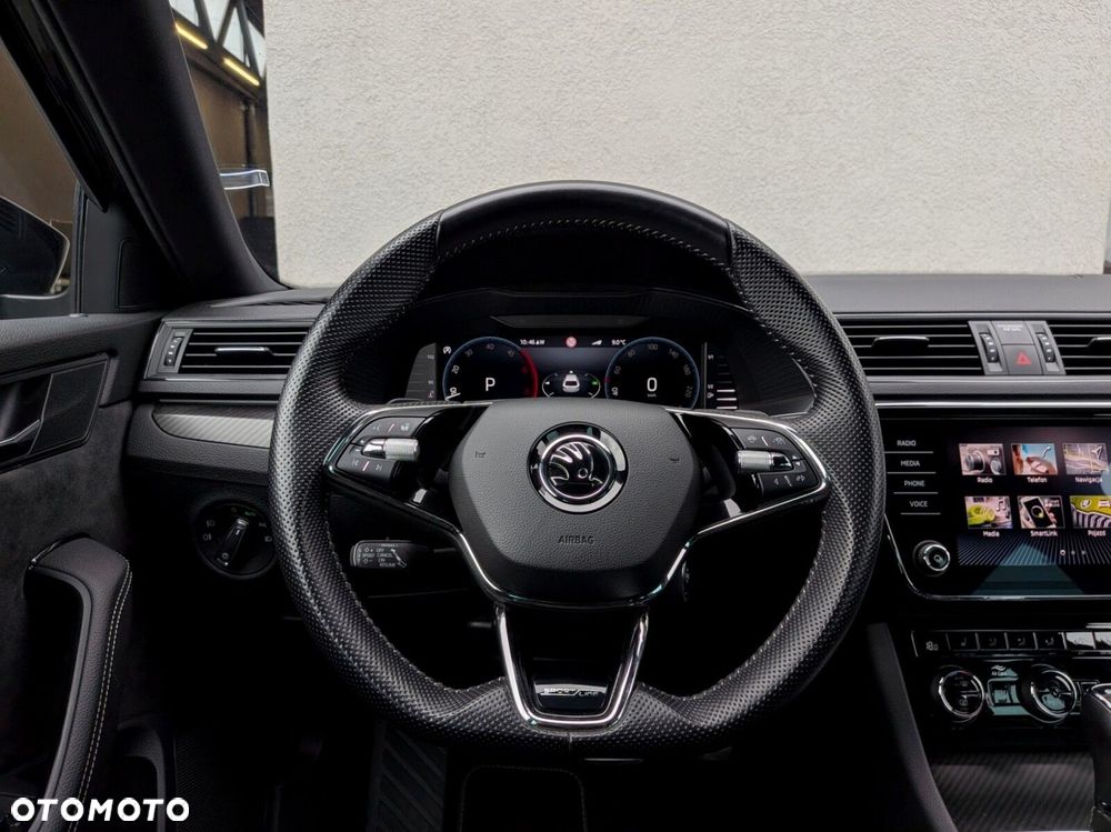 Skoda Superb 2.0 TDI SCR Sportline DSG - 19