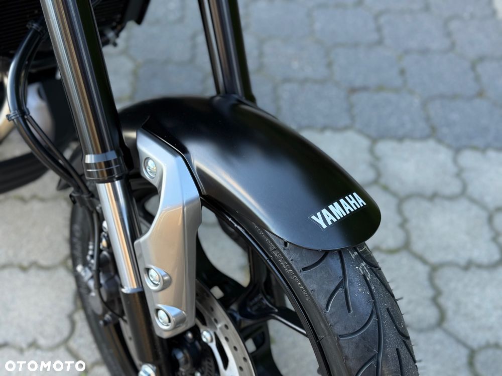 Yamaha XSR - 10