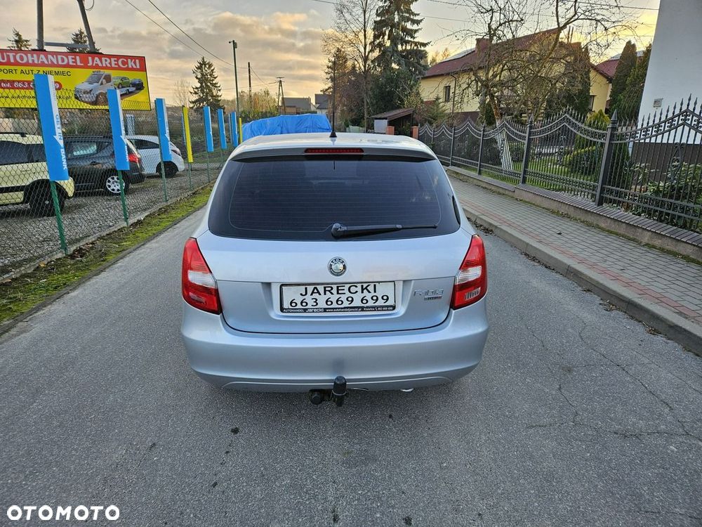 Skoda Fabia 2009 photo 5