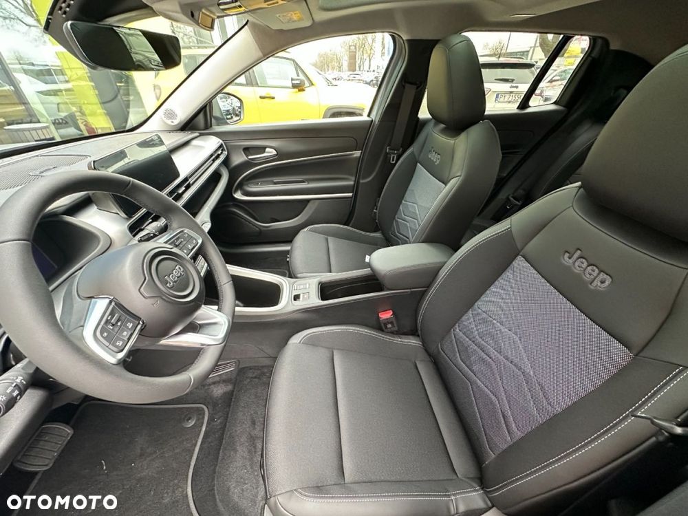 Jeep Avenger - 11