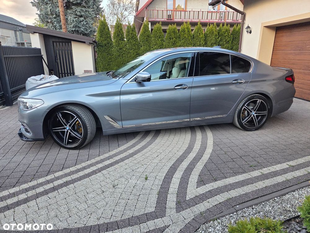 BMW Seria 5 520d xDrive Luxury Line - 4