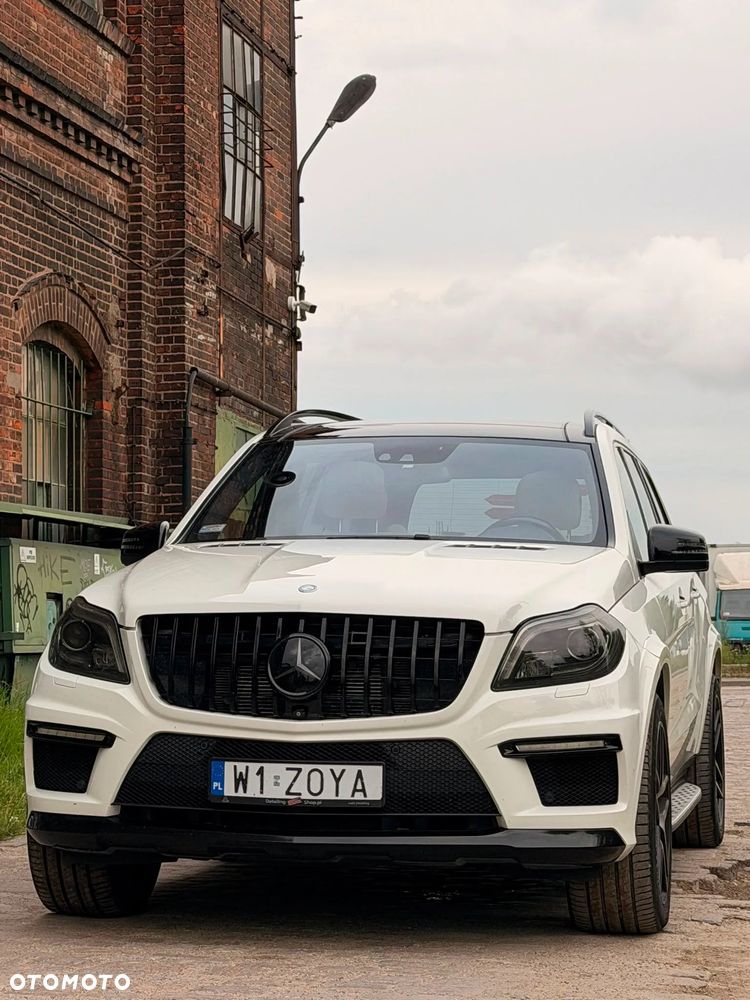 Mercedes-Benz GL 63 AMG - 33
