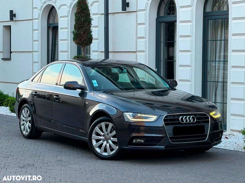 Audi A4 Limuzina 2.0 TDI DPF S line Sportpaket - 1