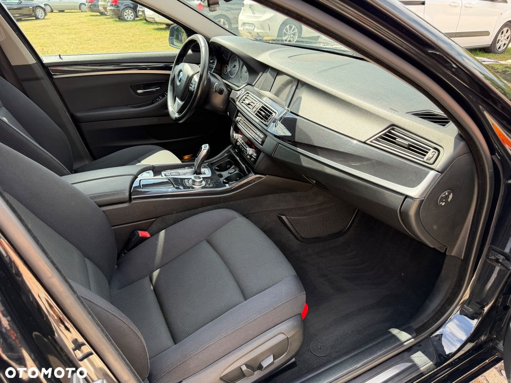 BMW Seria 5 - 32