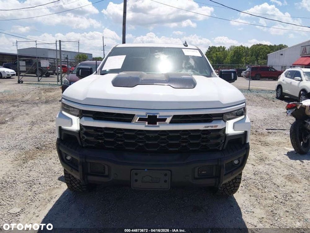 Chevrolet Silverado - 9