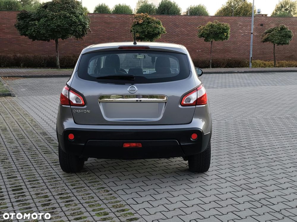 Nissan Qashqai 1.6 Visia - 6