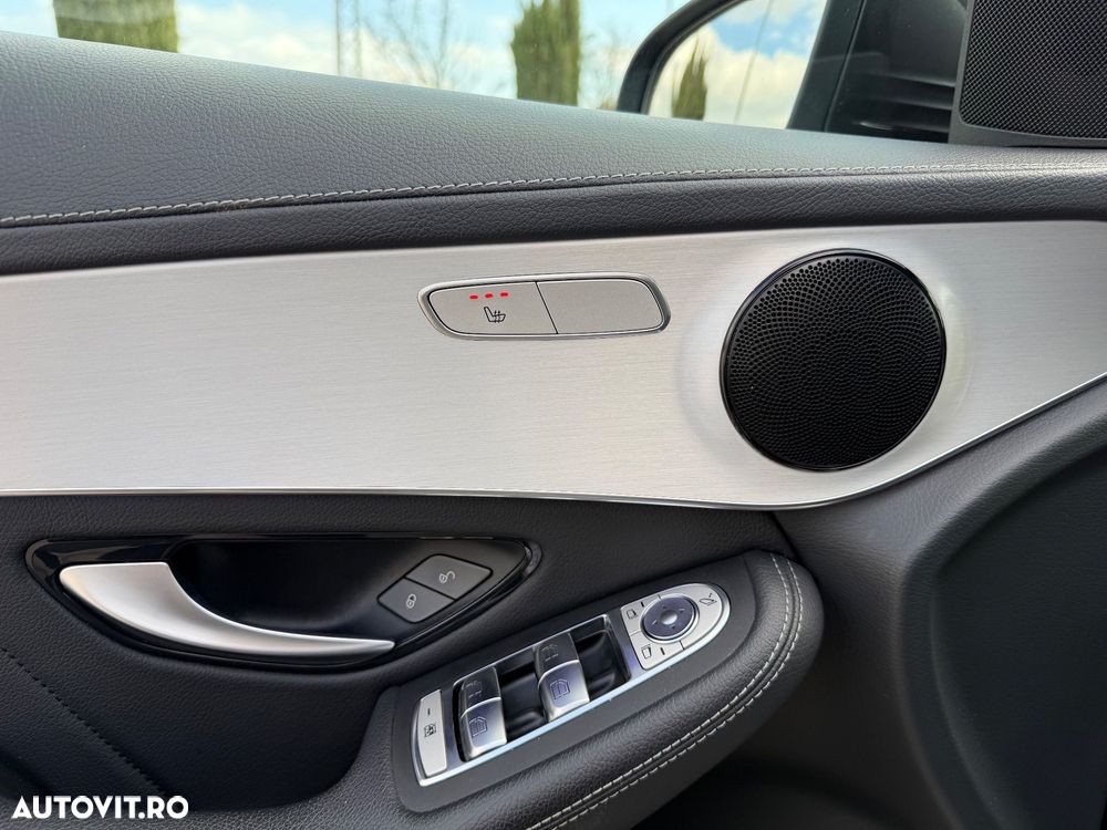 Mercedes-Benz GLC Coupe 300 de 4Matic 9G-TRONIC AMG Line - 15