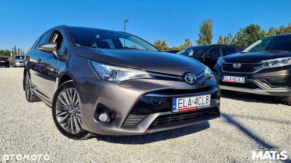 Toyota Avensis - 21