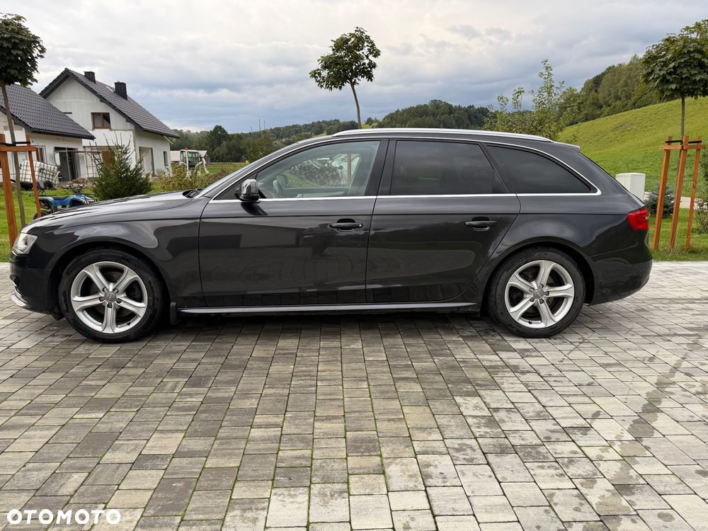 Audi A4 Avant 2.0 TDI DPF quattro Attraction - 11