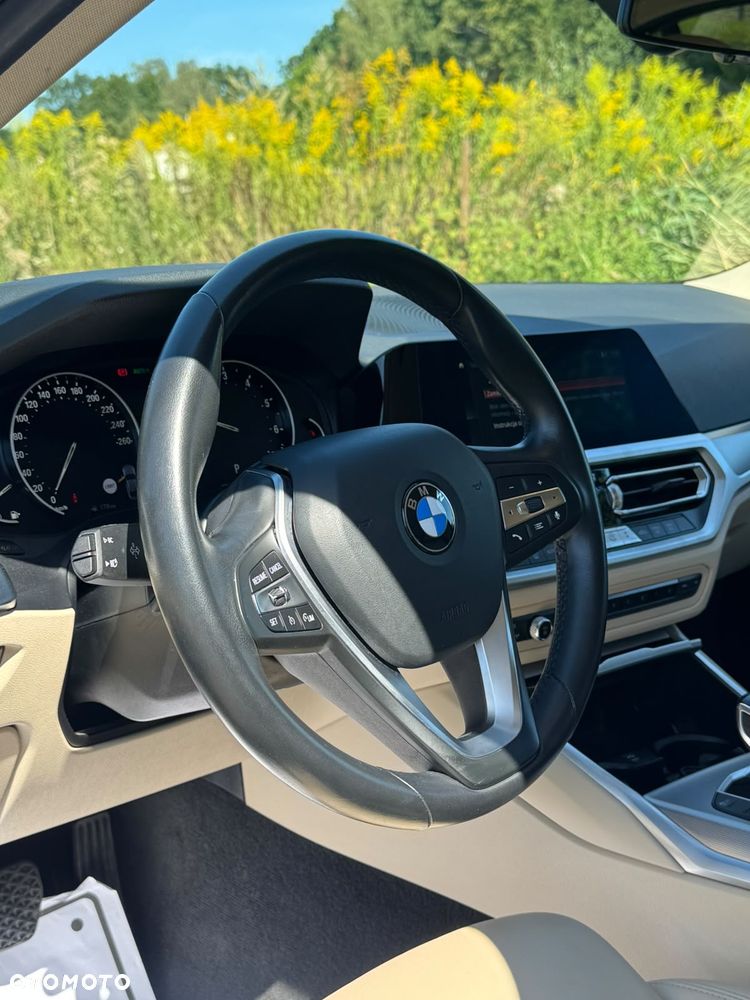 BMW Seria 3 320i GPF Sport Line - 18