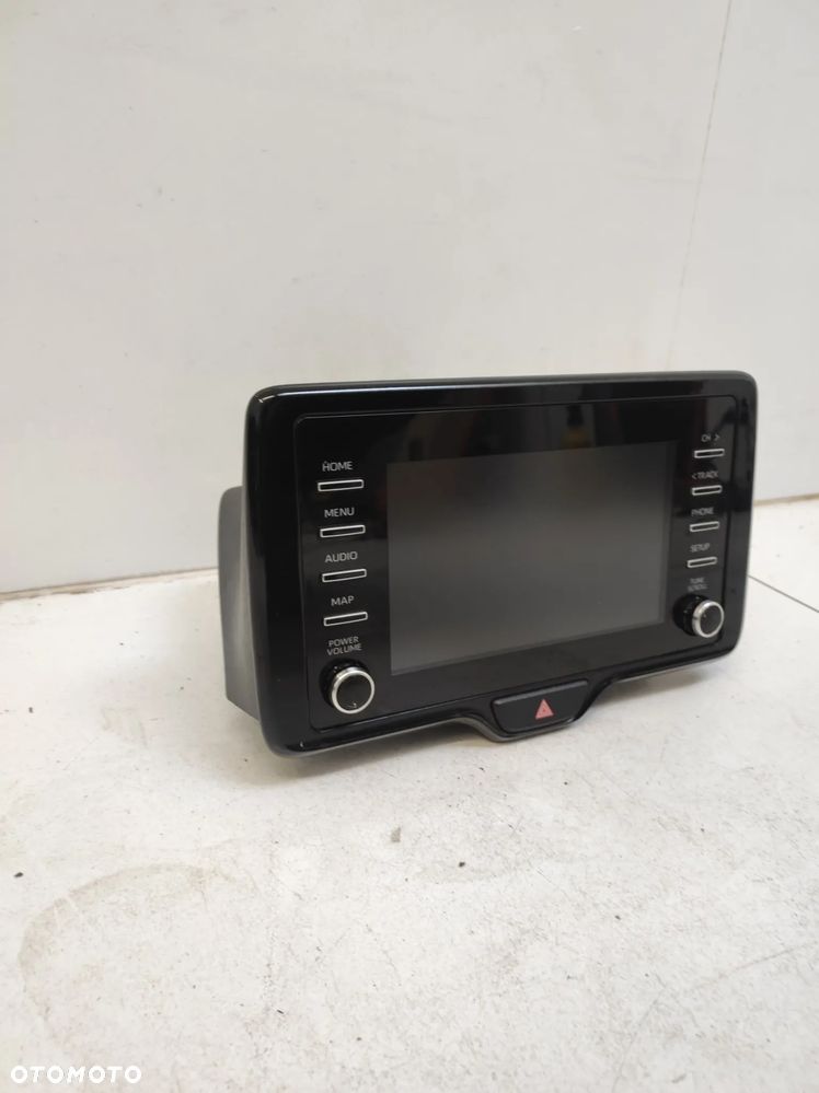 Radio nawigacja Toyota Yaris IV 4 - 2