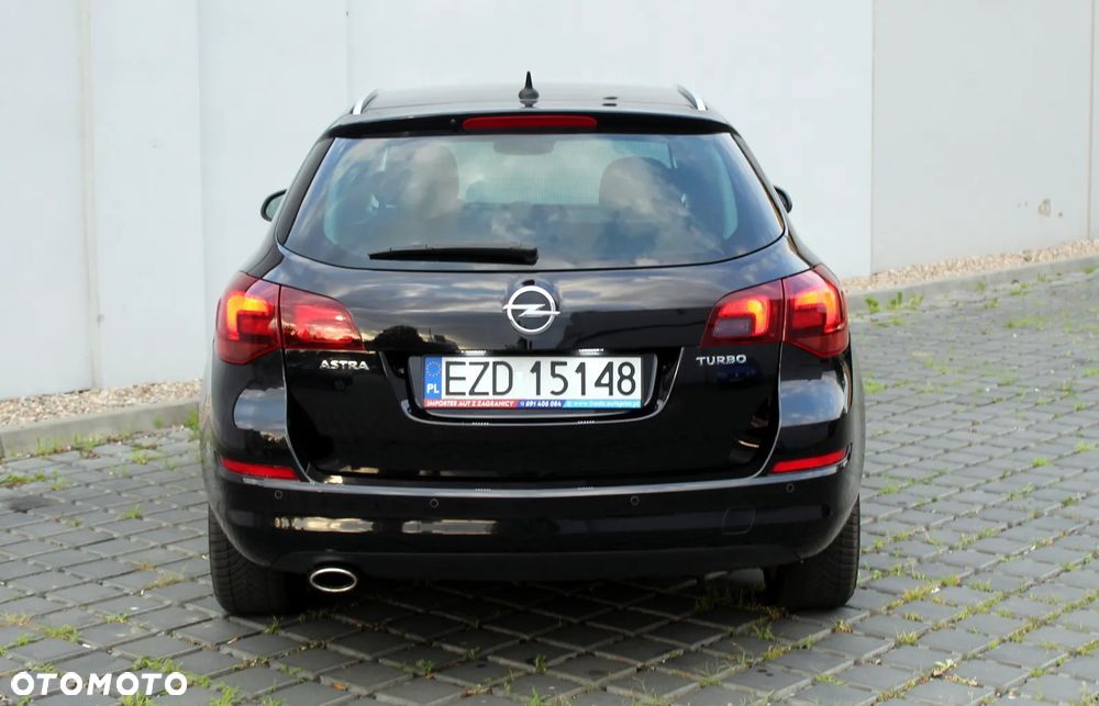 Opel Astra 1.4 Turbo Exklusiv - 10
