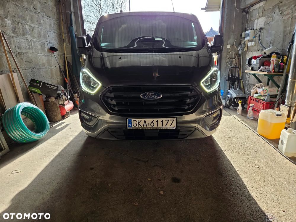 Ford TRANSIT CUSTOM - 18
