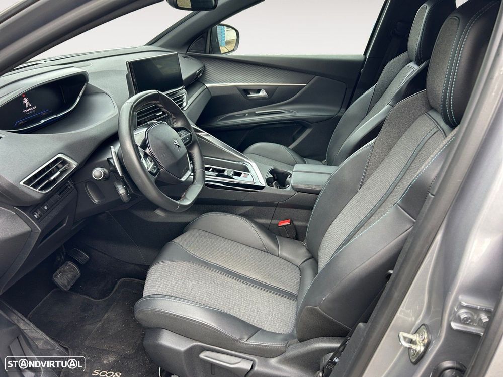 Peugeot 5008 1.2 PureTech Allure Pack EAT8 — fotografia 9