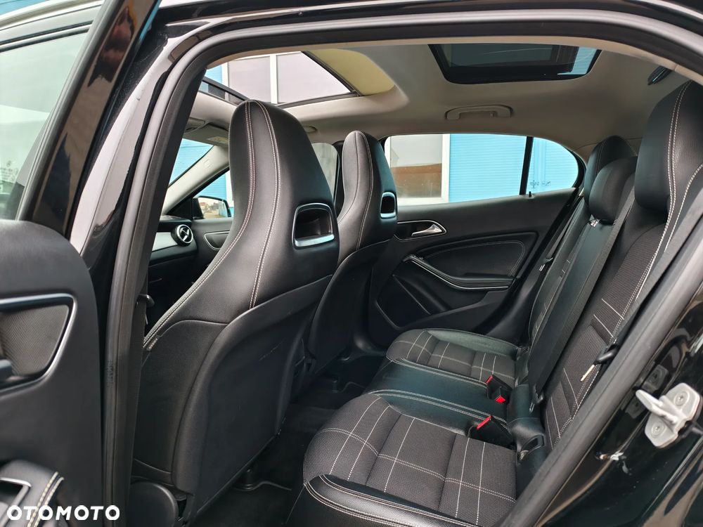 Mercedes-Benz GLA 200 Edition 1 - 13