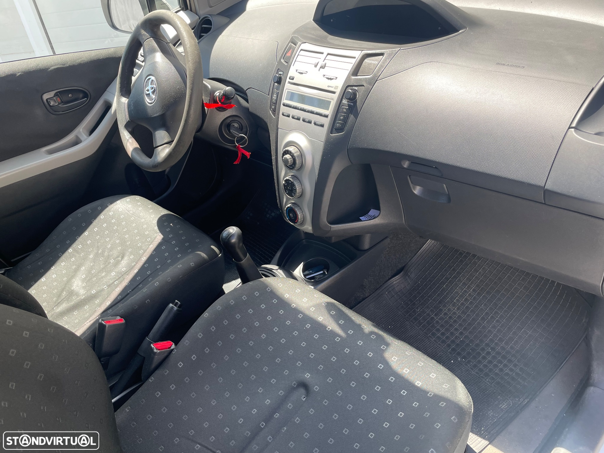 Toyota Yaris 1.4 D-4D AC - 5