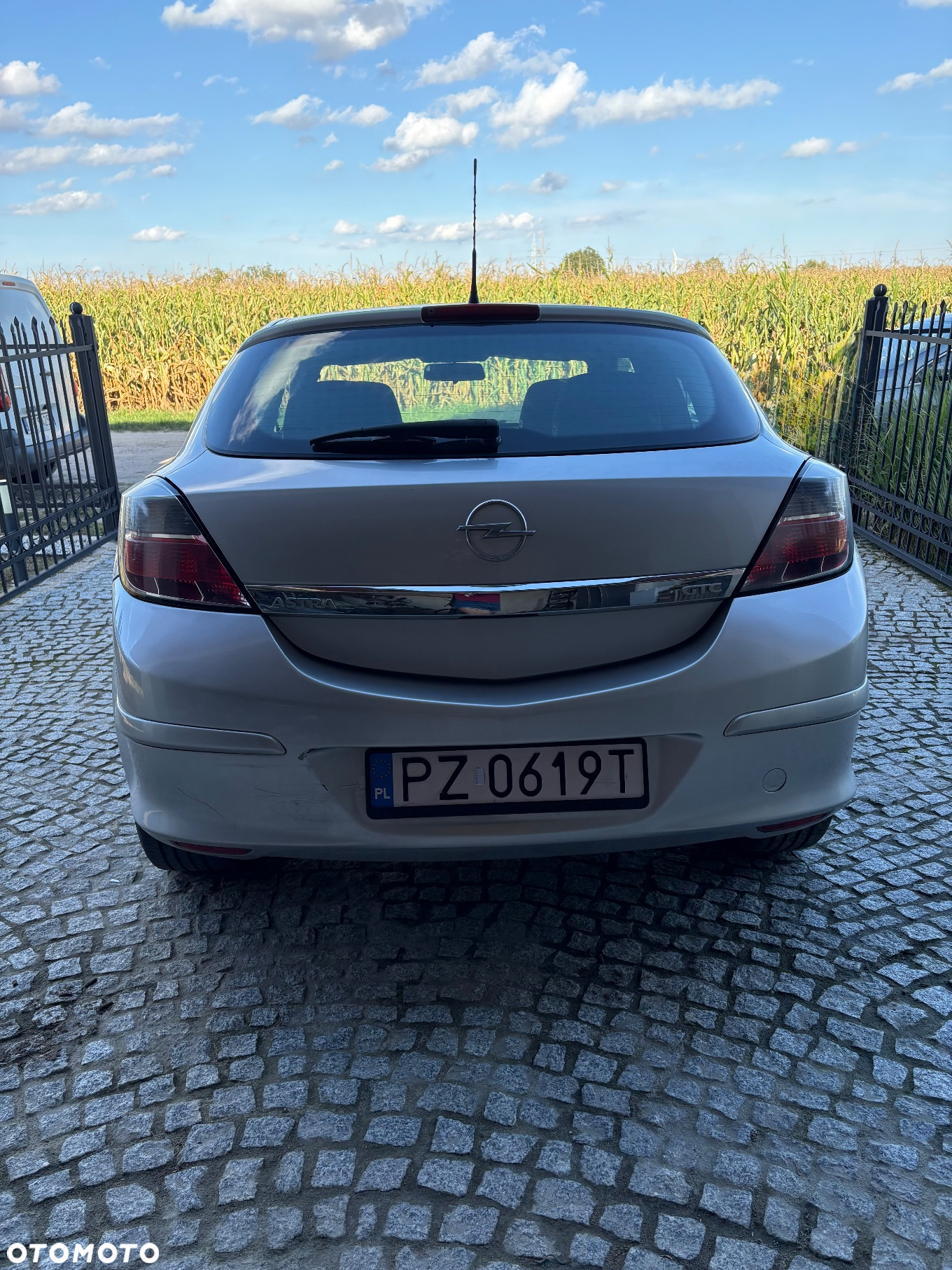 Opel Astra GTC 1.7 CDTI DPF - 3
