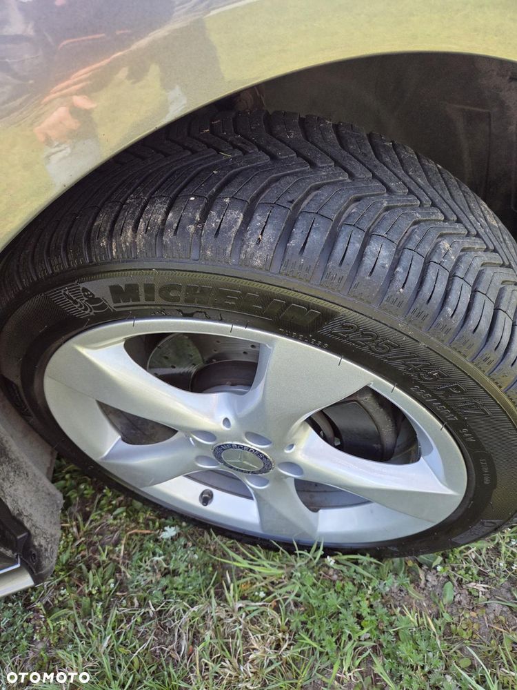 Mercedes-Benz Klasa B 200 CDI - 18