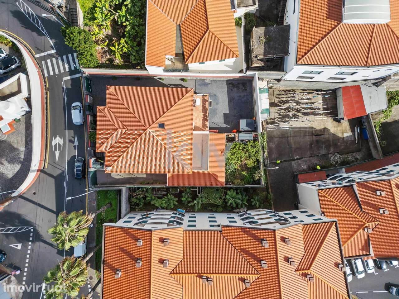 Moradia V3 | Rua do pico da Torre | Câmara de Lobos, Ilha da Madeira - Grande imagem: 4/56