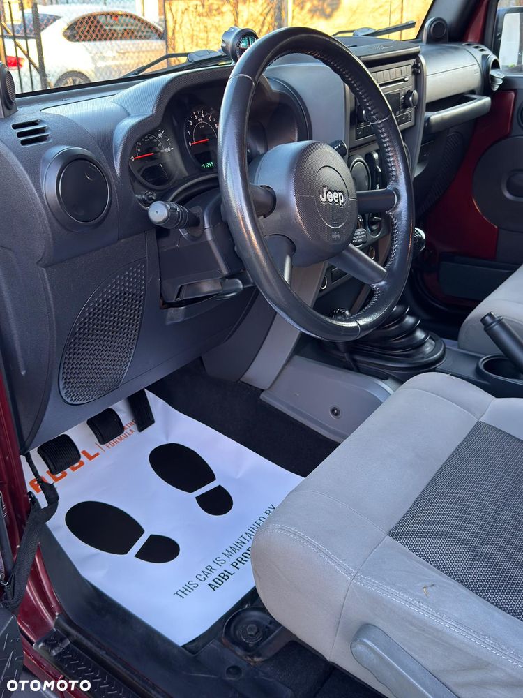 Jeep Wrangler Unlimited 3.8 Sport - 14