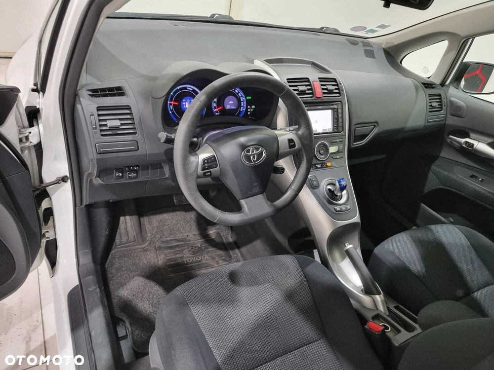 Toyota Auris - 19
