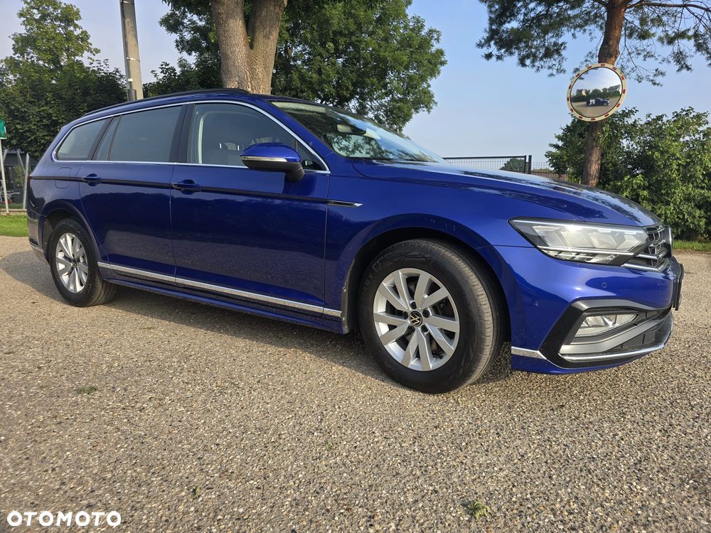 Volkswagen Passat 2.0 TDI SCR DSG Elegance - 3
