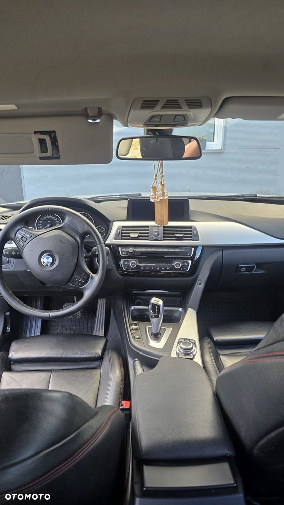 BMW Seria 3 318d - 11