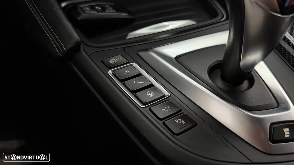 BMW M4 Auto - 29