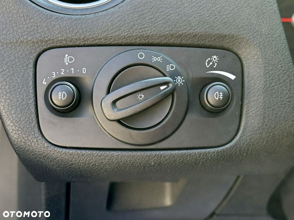 Ford Mondeo 2.0 TDCi Titanium - 17