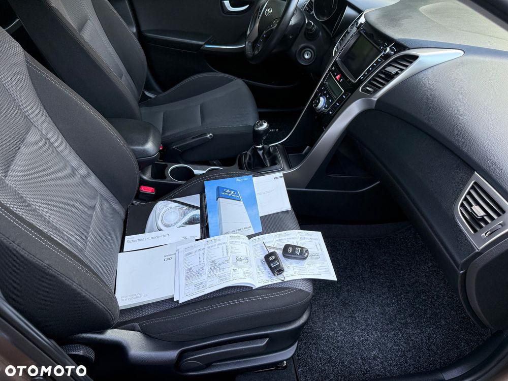 Hyundai i30 1.6 Fifa World Cup Edition - 40