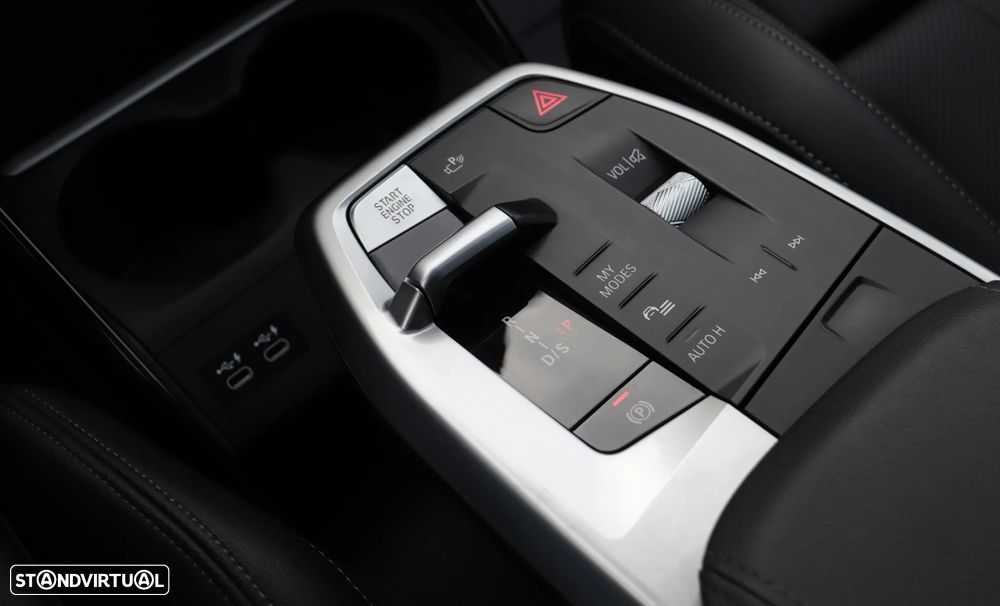 BMW 225xe Active Tourer e xDrive Pack Desportivo M - 22