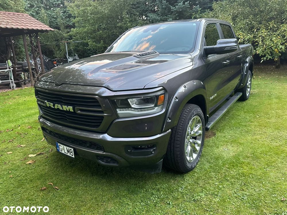 RAM 1500 Crew Cab Laramie - 2